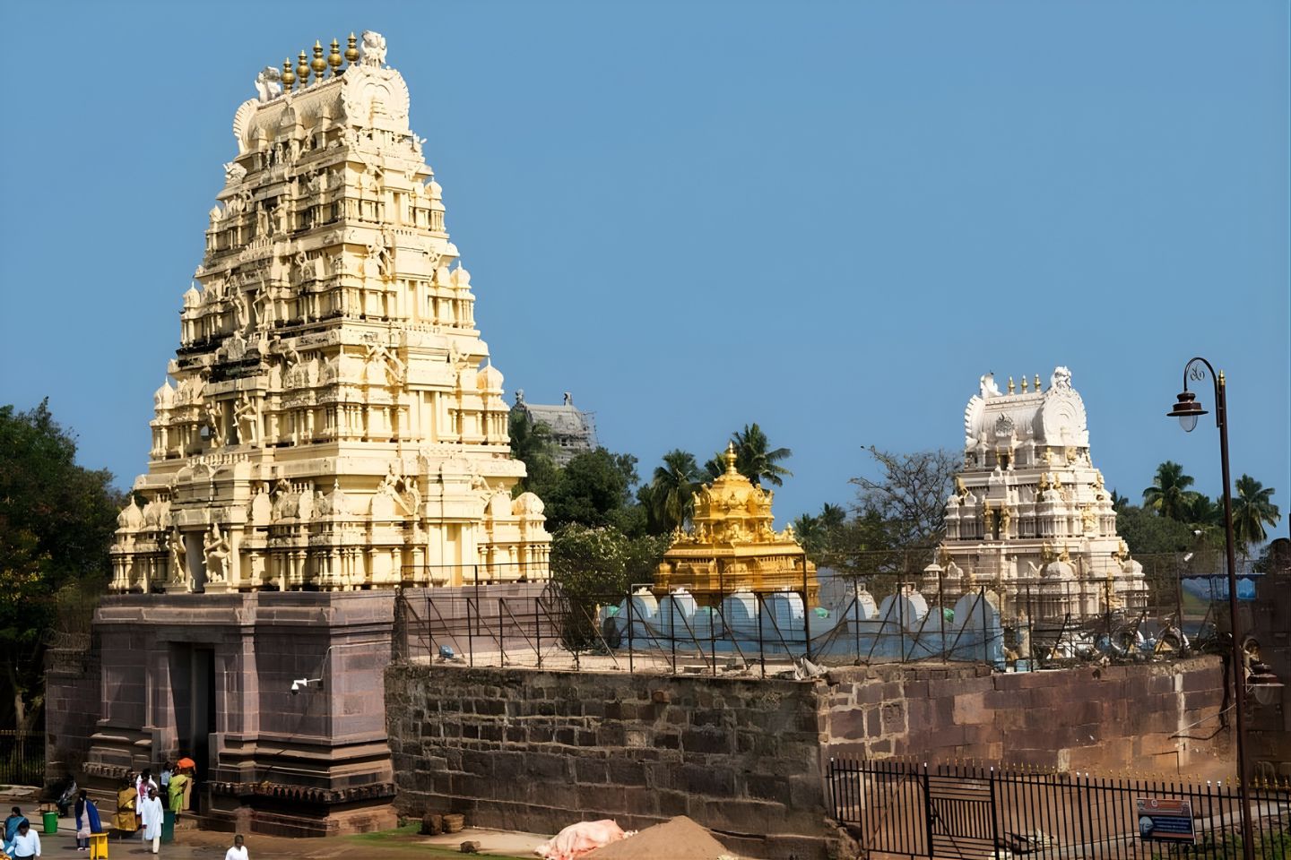 Srisailam Mallikarjuna Temple Tour Packages, Srisailam Hotels, Accommodation & Cab